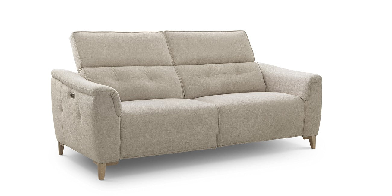 Sofá Gino con asientos de muelles ensacados, brazos con botoneras y puerto usb.